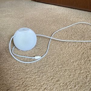 FIRM PRICE Apple HomePod Mini-White 😊